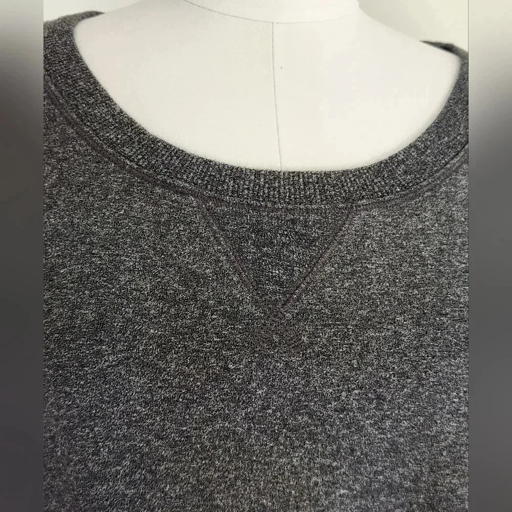 || LULULEMON || crew neck sweatshirt, waist length